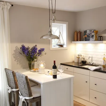 Von-deska-countryhouses-offiziers-apartment * Nieblum